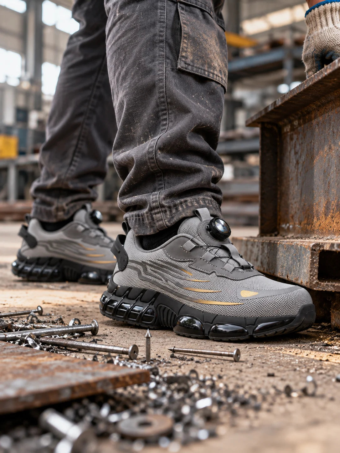 New Men's Safety Shoes with Anti-Smash, Anti-Puncture, and Breathable Design