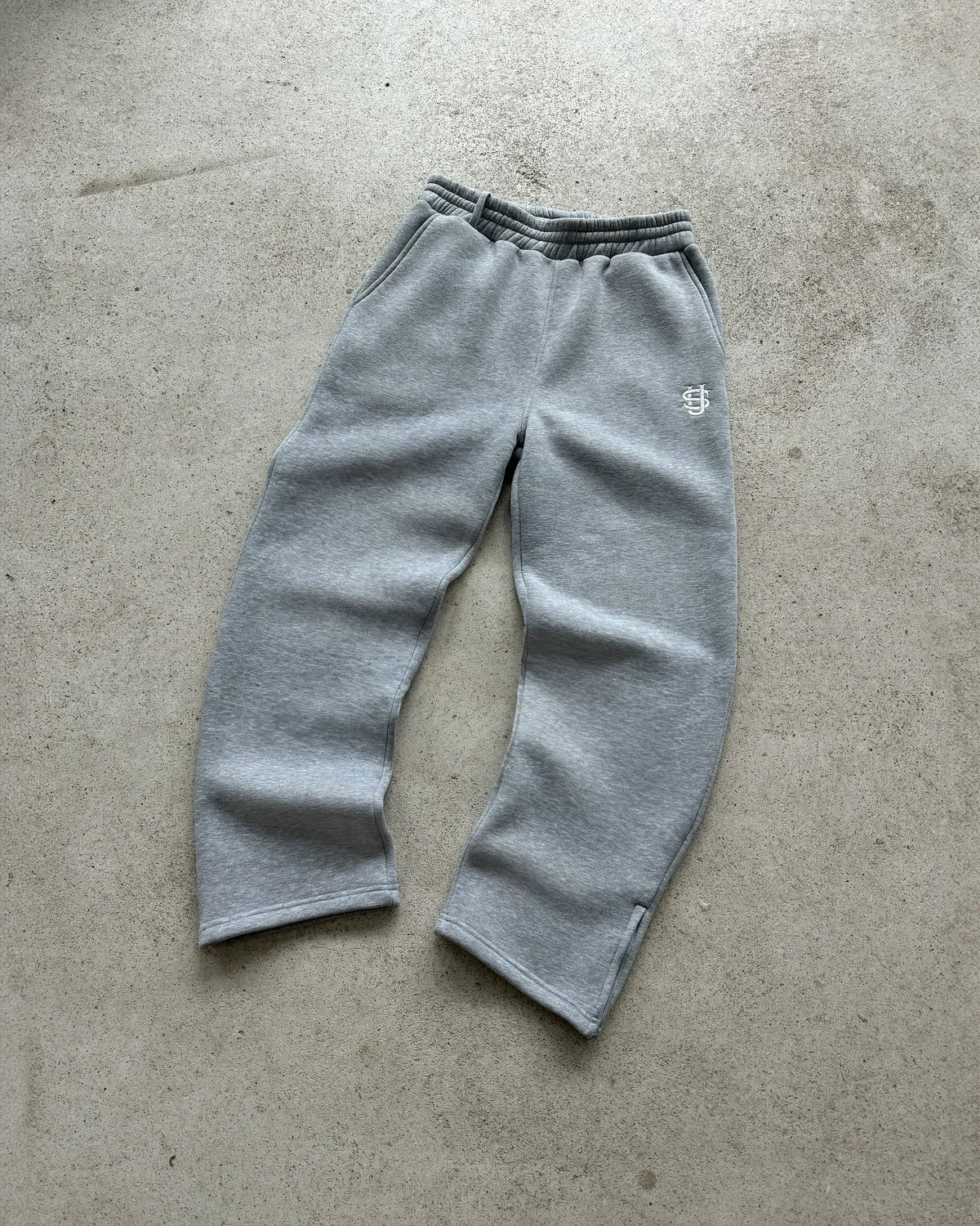 Y2k Retro Loose Straight Pants Men Tracksuit Pants Personalized Pant Leg Zipper Embroidery Design Hip Hop Harajuku Casual Pants